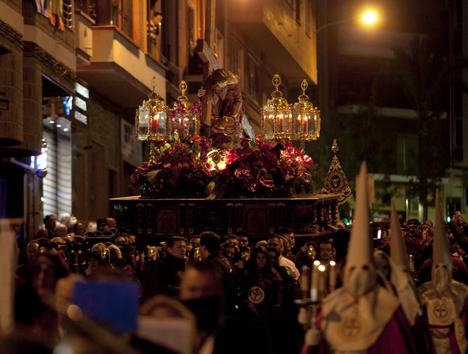 La Santa Cena procesiona por Alicante