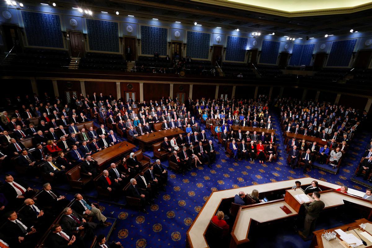 Zelenski se dirige al Congreso de Estados Unidos durante su viaje al país.