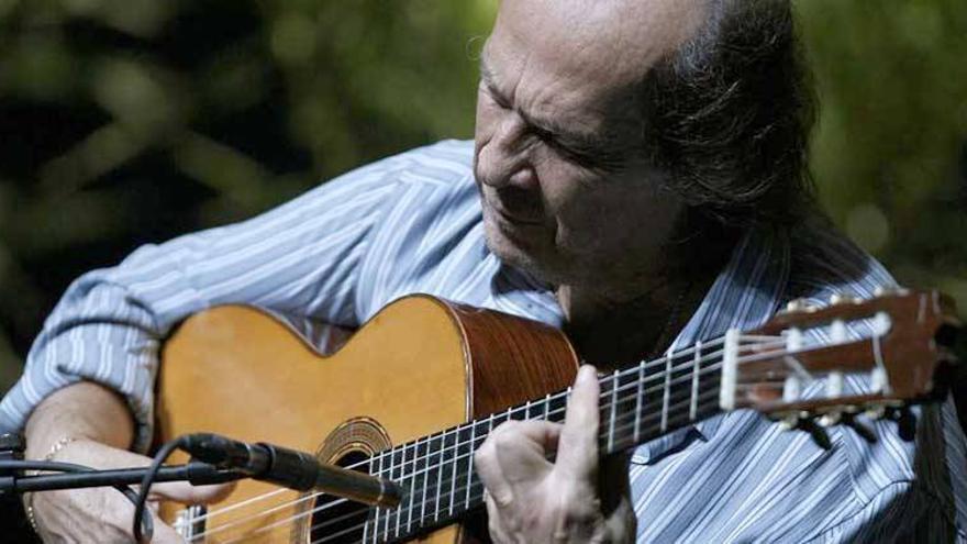 Paco de Lucía y Carlos do Carmo, protagonistas del festival Badasom de Badajoz