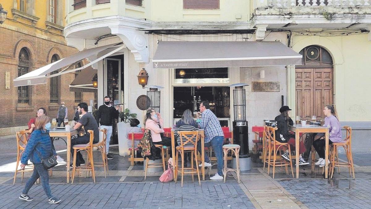 La hostelería en la Región de Murcia espera afianzar la recuperación económica durante este verano.