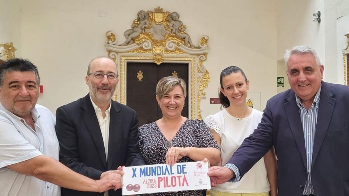 Alzira acogió la presentación del Mundial. | LEVANTE-EMV