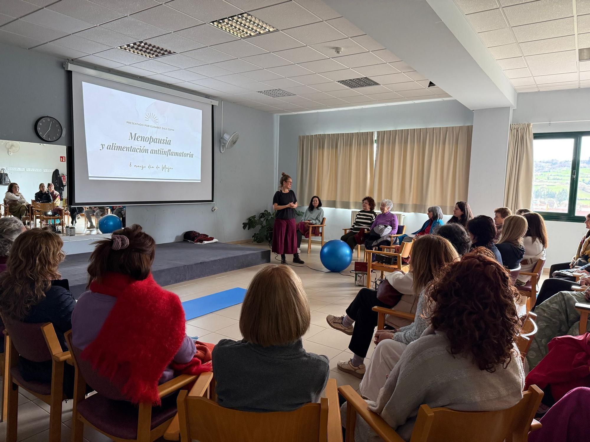 Así ha comenzado la Jornada de Salud y Benestar para Mujeres de Grado
