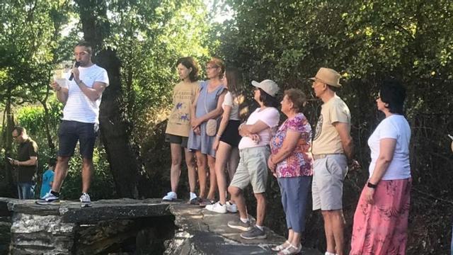 Una parada de la ruta literaria en la ribera. | Ch. S.