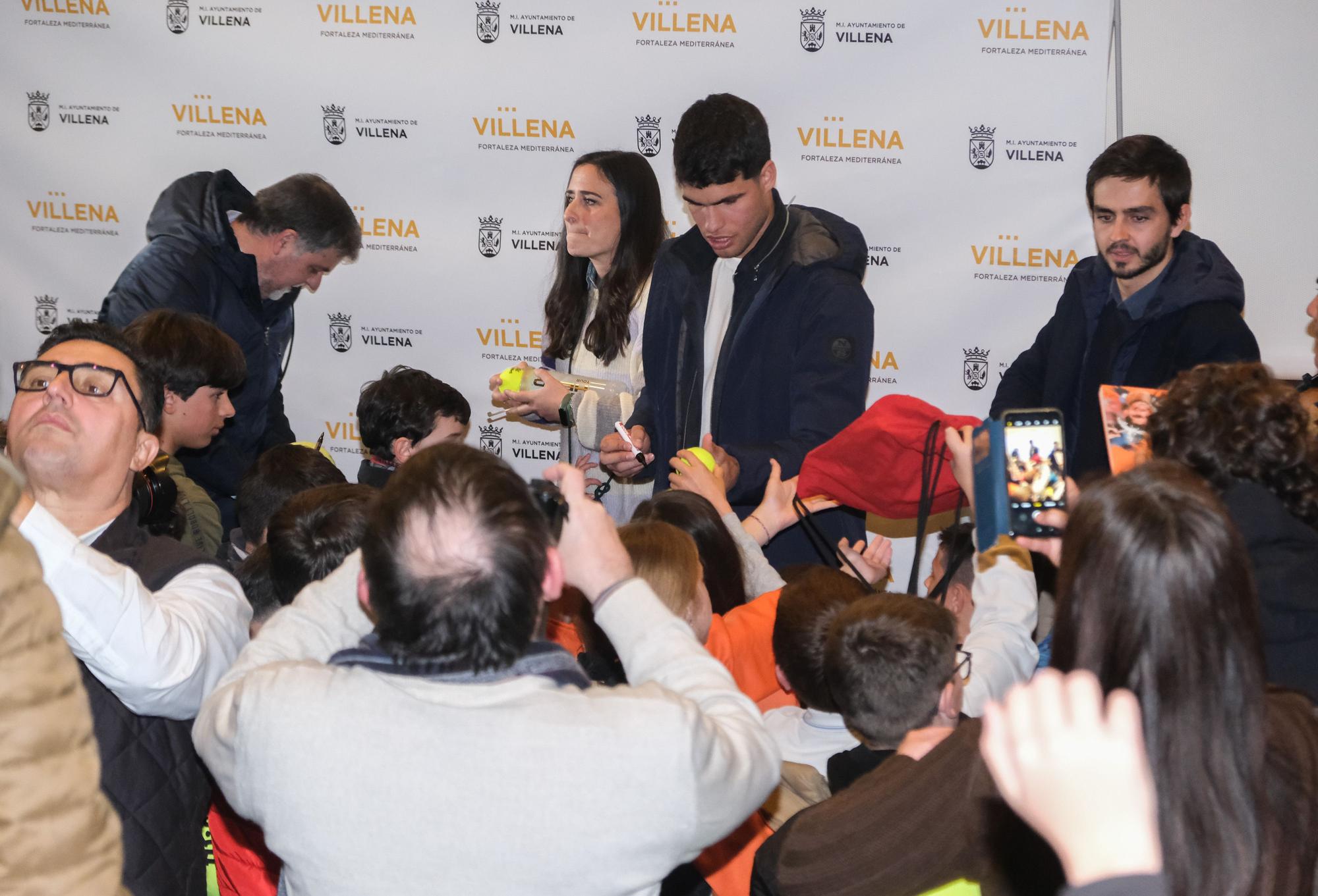 Carlos Alcaraz levanta pasiones en Villena