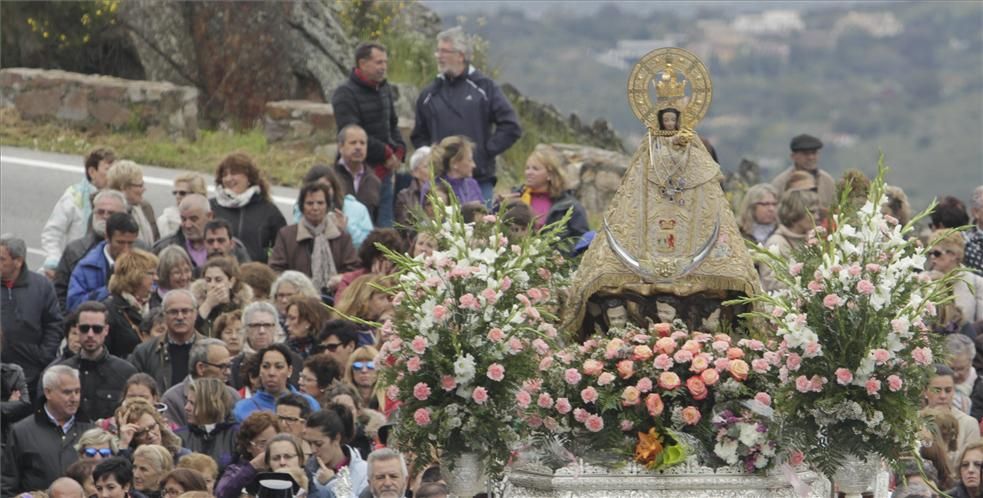 La bajada de la patrona de Cáceres en imágenes