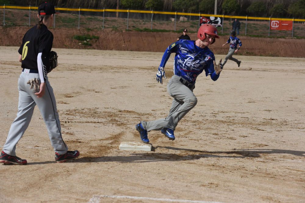 Inauguració del camp de beisbol del Congost