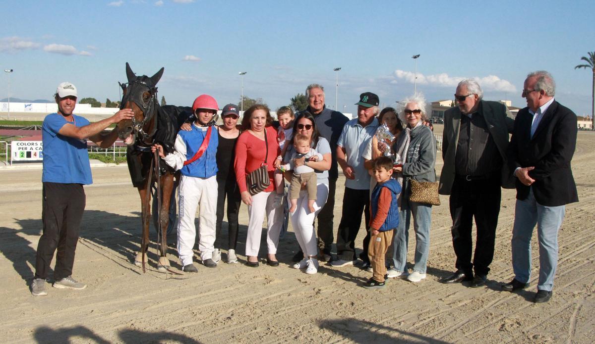 Trote. Entrega del trofeo del ‘Memorial Joan Verger’