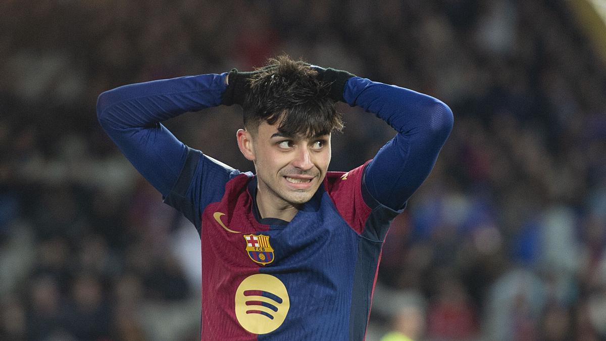 Pedri, tras desaprovechar ante puerta durante el partido de ida de los cuartos de final de la Copa del Rey entre el FC Barcelona y el Atlético de Madrid.