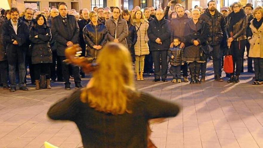 Els congregats van guardar dos minuts d&#039;escrupolós silenci