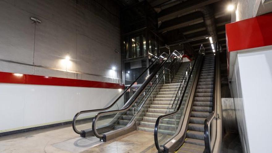 VÍDEO | La mayor inversión de Renfe en el Cercanías de Zaragoza será para sustituir unas escaleras mecánicas que llevan tres años sin funcionar