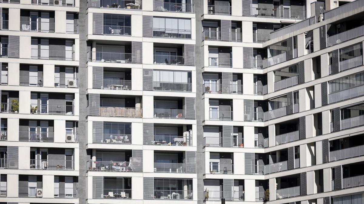 Zaragoza es la segunda capital de España con más demanda para comprar una vivienda.