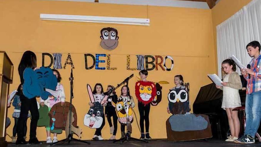 Coaña fomenta con el teatro la participación social de la infancia