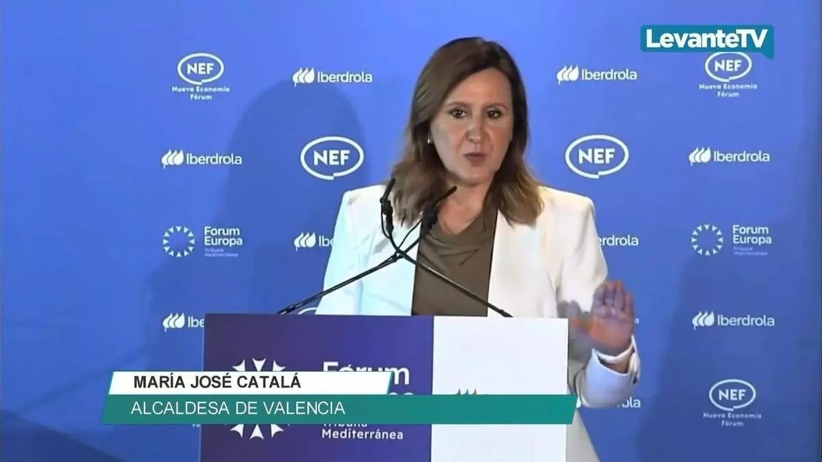 Catalá impulsa un plan para transformar el frente litoral de València