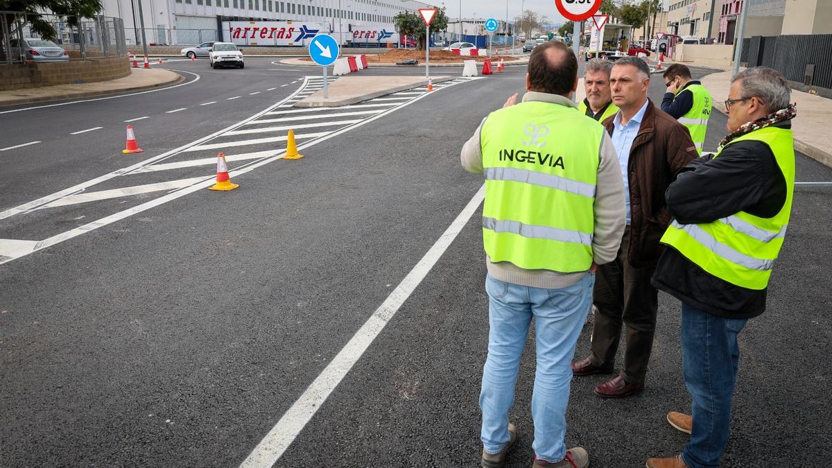 Apertura de la rotonda del polígono de Torrent hacia el Pont Blau.