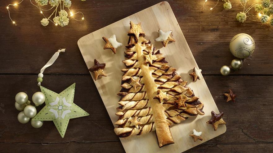 Fem un arbre de Nadal de pasta fullada i xocolata!