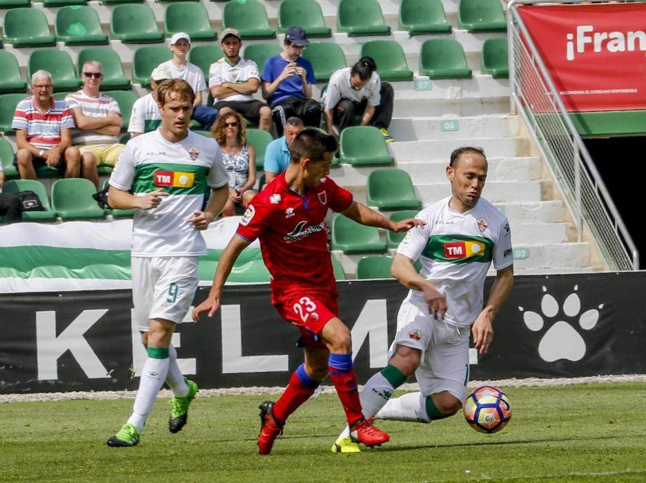 El Elche se queda sin fútbol y cae ante un Numancia muy superior