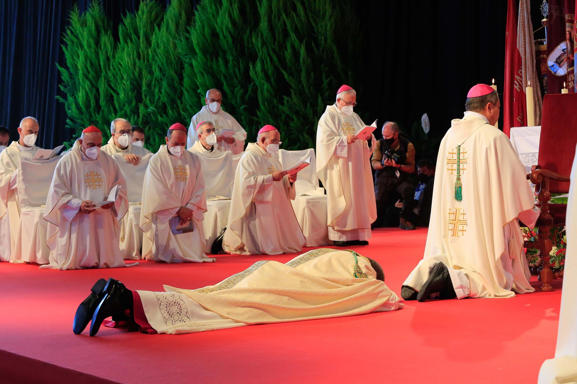 Ordenación del obispo en el Recinto Ferial