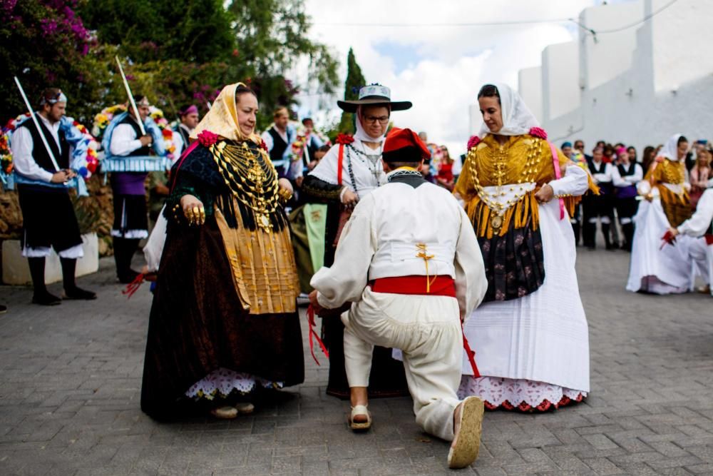 Sant Rafel vivió ayer el día de su patrón fiel a la tradición