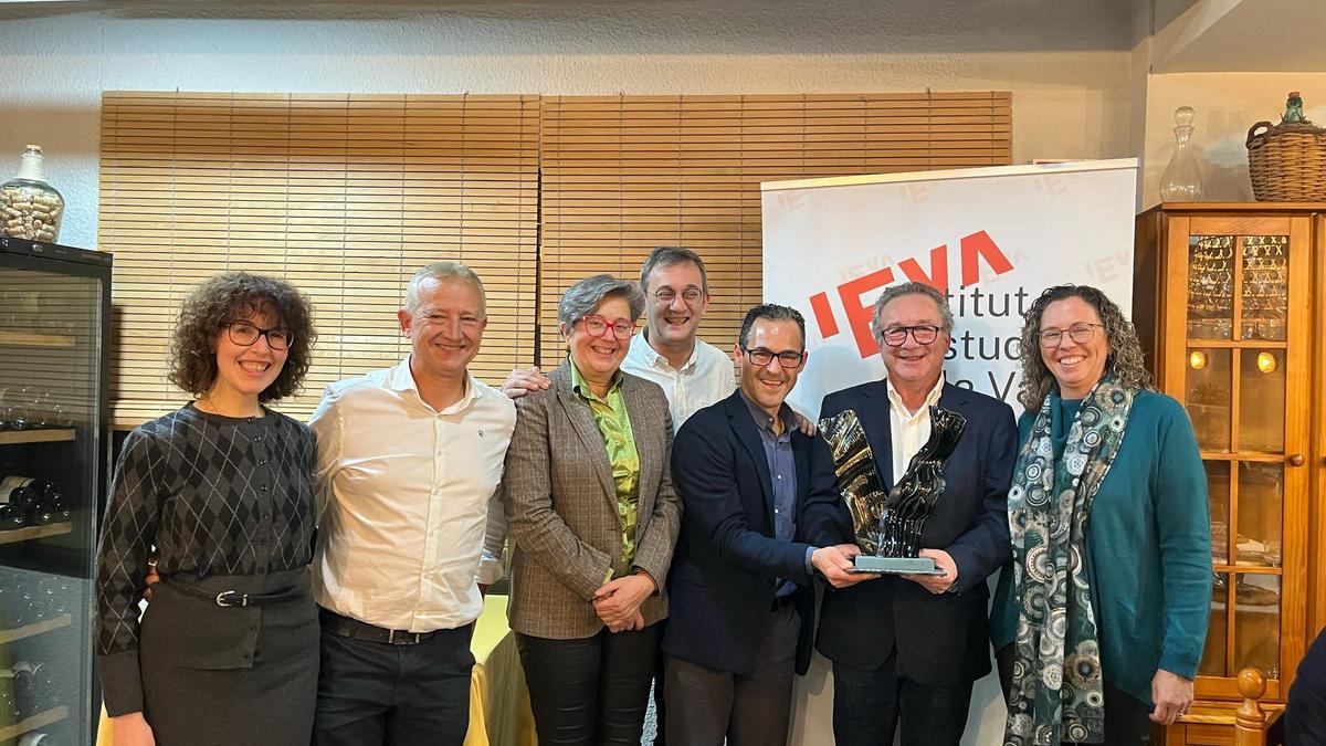 Entrega del premio IEVA 2025 a la Fundació Universitària Vall d’Albaida