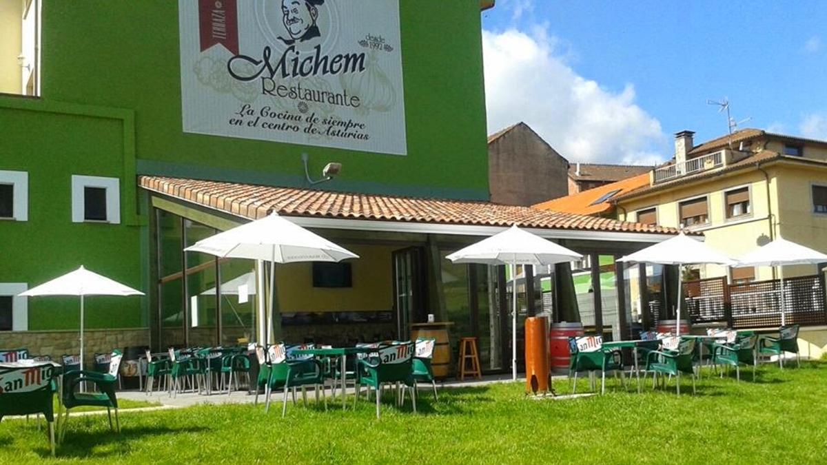 Exterior del restaurante Michem de Llanera