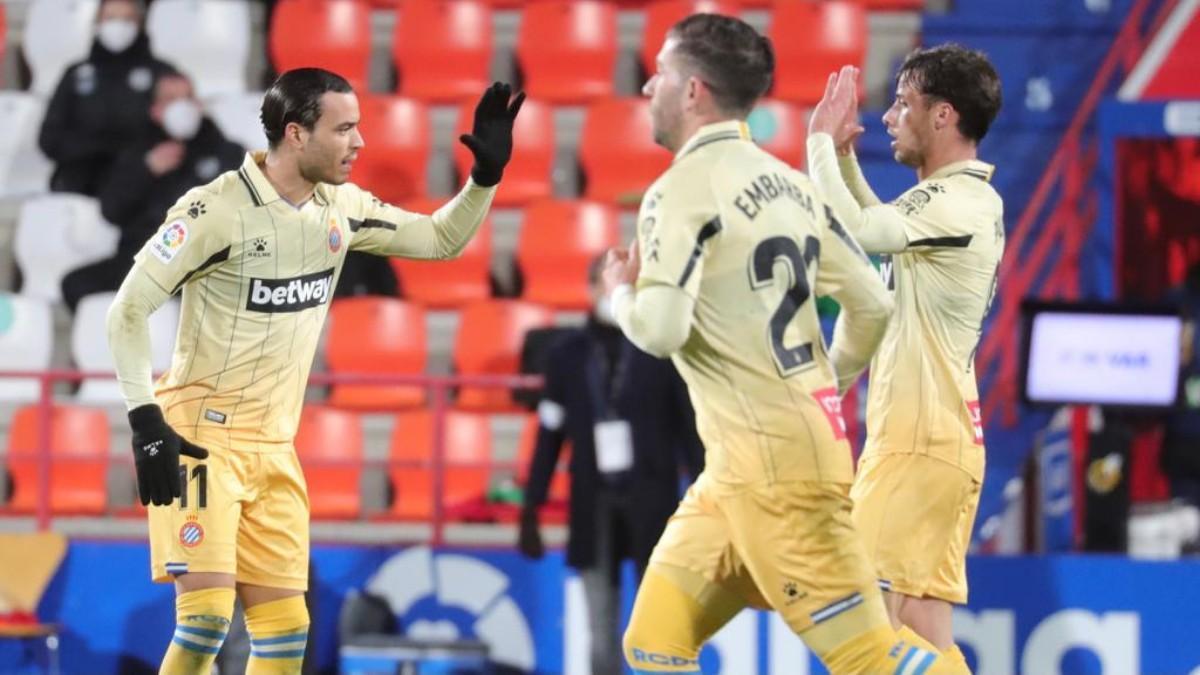 Los jugadores del Espanyol, celebrando el gol del empate