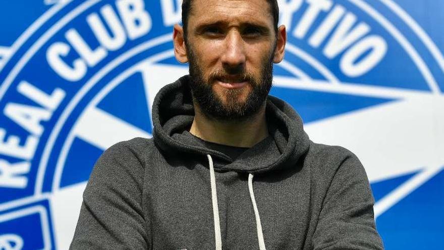 Dani Giménez, ayer en la ciudad deportiva de Abegondo tras el entrenamiento.