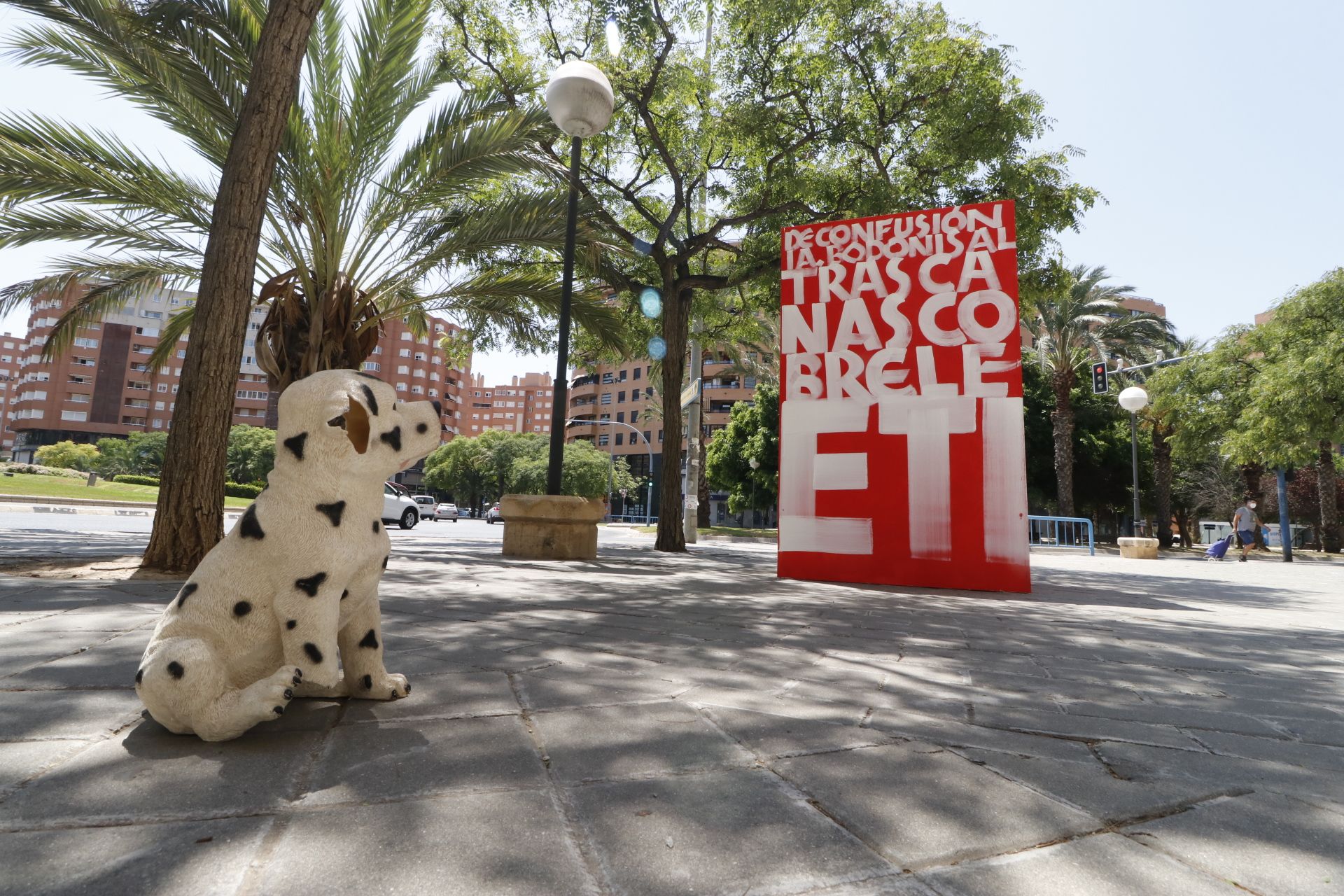 "Tótem revolutum", exposición de arte urbano en Alicante