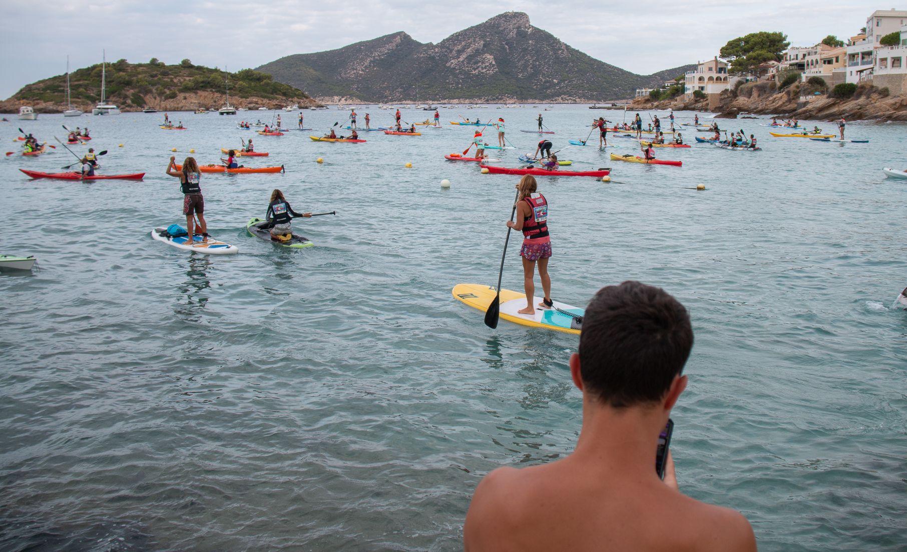 Volta a Sa Dragonera en piragua y paddle surf