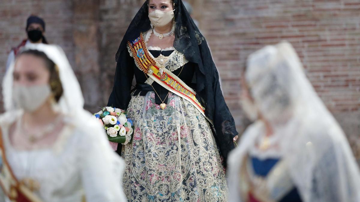 Búscate en el primer día de Ofrenda por las calles del Mar y Avellanas entre las 20:00 y 21:00 horas