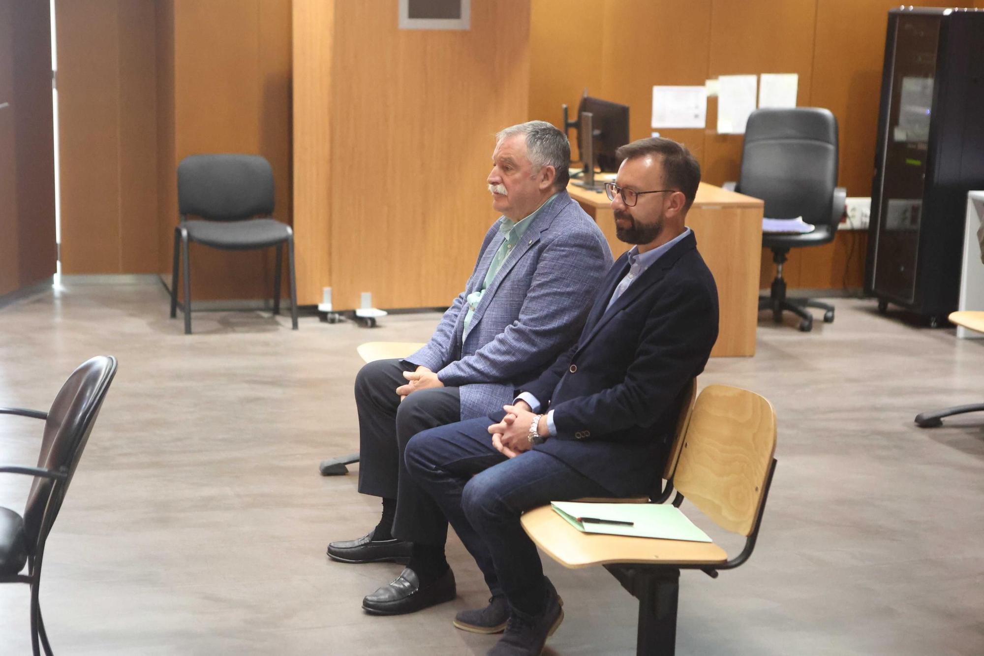 Arranca el juicio contra el alcalde de Oleiros por el derribo de Casa Carnicero