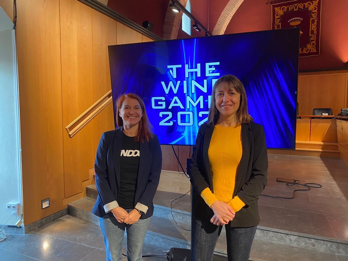 Van López, directora de l’esdeveniment i directora de Windoor Empuriabrava i Anna Massot, alcaldessa de Castelló d’Empúries