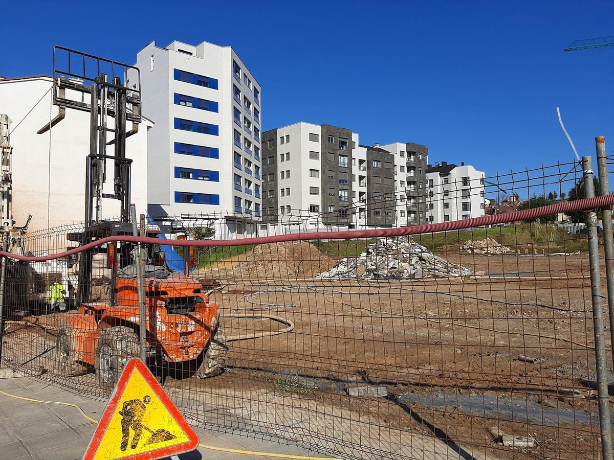 Solar en construcción en la calle Florencio Rodríguez de la Pola