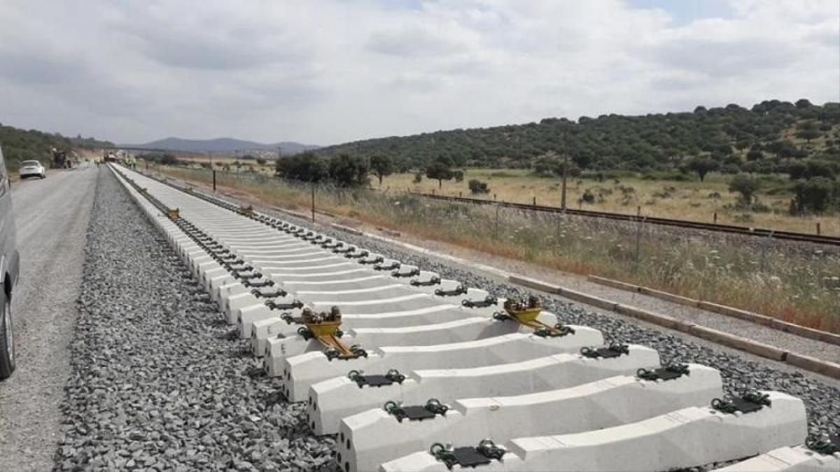 Imagen de archivo de la infraestructura del AVE que conectará Alicante con Valencia.