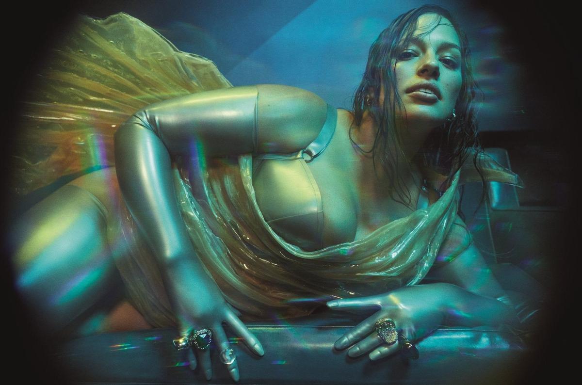 Ashley Graham, como la activista, cierra el Calendario Pirelli 2023