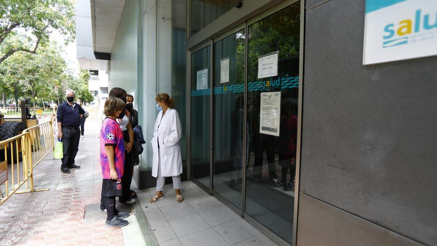 Solo 2.700 personas han comenzado la pauta de vacunación en febrero en Aragón