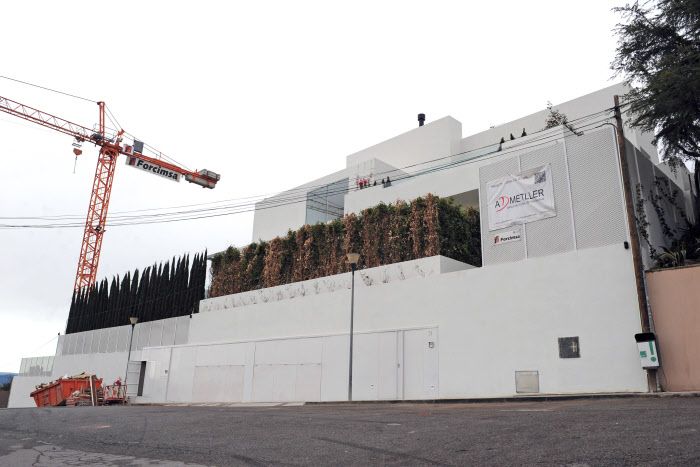 Construcción de la mansión de Shakira y Piqué, en 2013