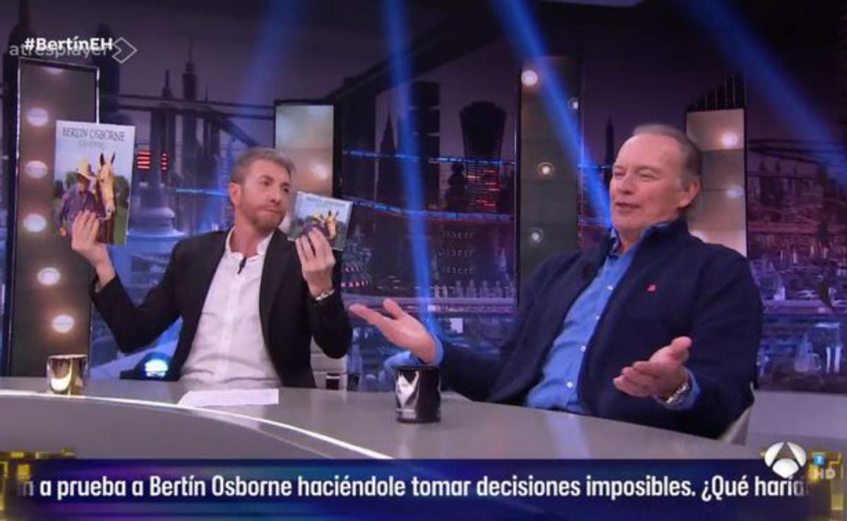 Pablo Motos promociona els ous de Bertín Osborne Pablo Motos promociona els ous de Bertín Osborne