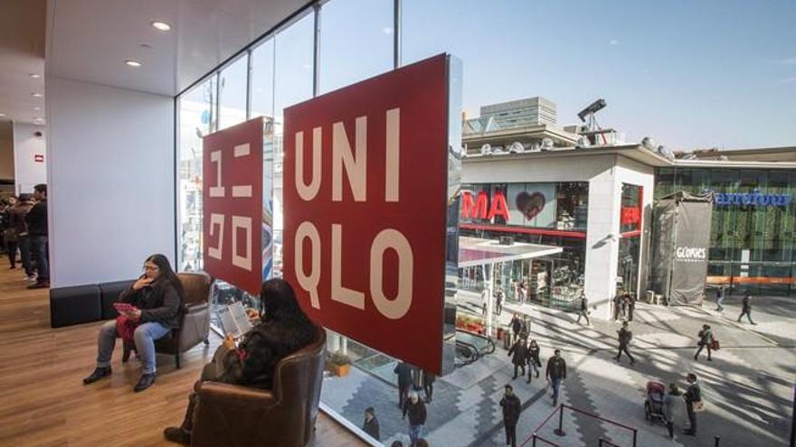 El dueño de Uniqlo gana 1.361 millones en su año fiscal, un 5% más