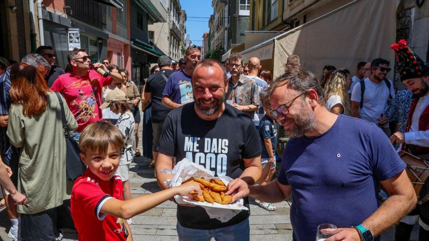 Rafa y Manuel Barreiro cogiendo fuerzas para la celebración. | Iñaki Abella