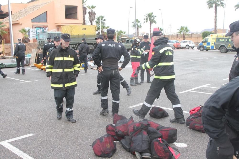 La UME monta su base en Los Alcázares para ayudar