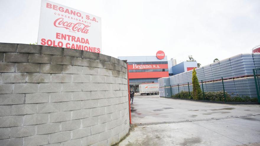 Acceso a la factoría de Begano en A Coruña. / J.Roller