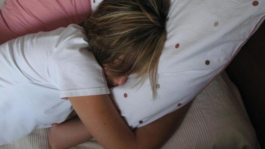Dormir seis horas es como no dormir, según un estudio