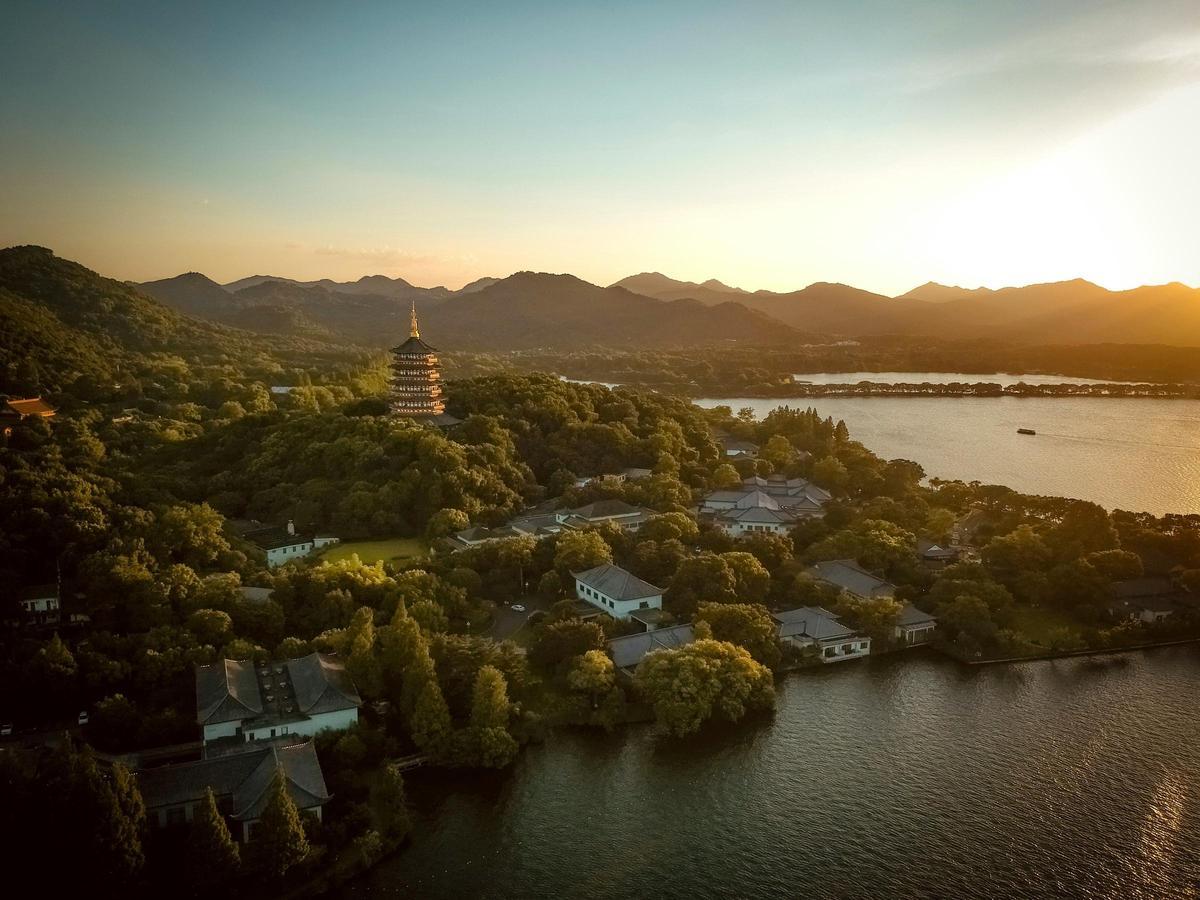 El Lago del Oeste, en China