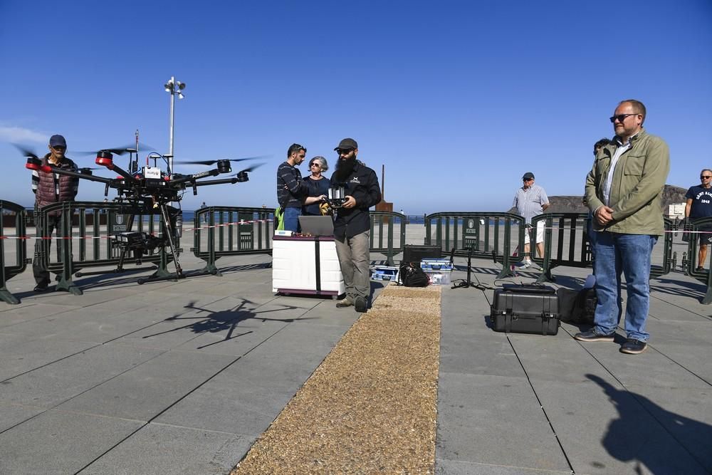 Las Canteras, a vista de dron.