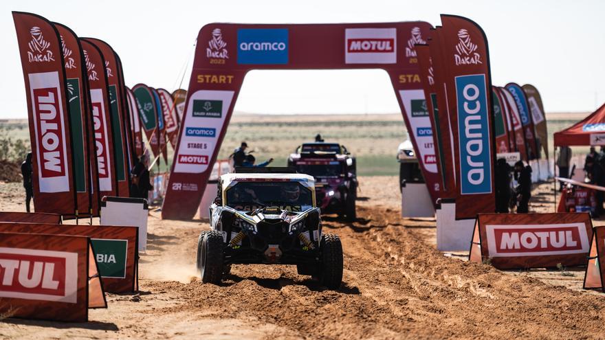 Pedro Peñate encuentra el ritmo en la quinta etapa del Dakar