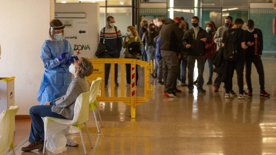 Los contagios se desbocan en Cataluña.