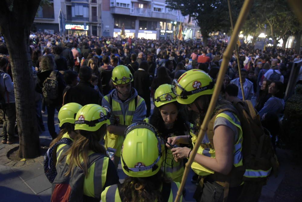 5.000 persones es manifesten a Manresa per protestar contra la repressió policial