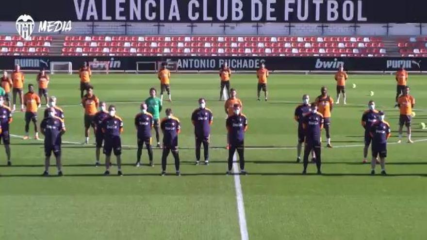 Minuto silencio del Valencia CF por Españeta