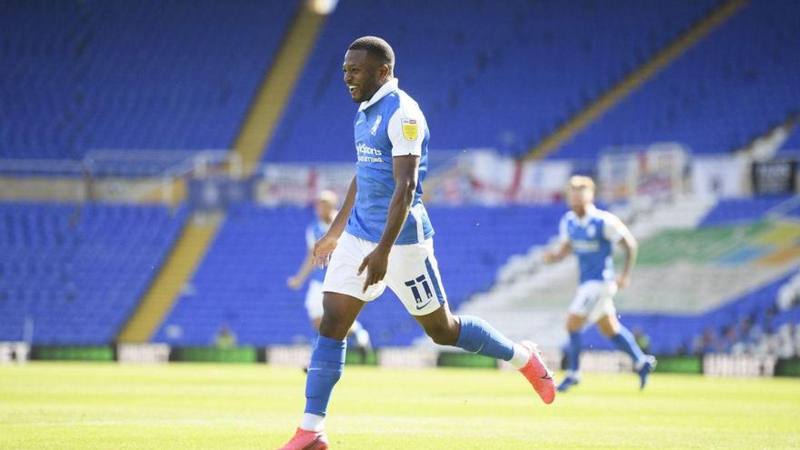 Jérémie Bela, jugador pretendido por el Málaga CF, se encuentra libre tras finalizar su contrato con el Birmingham City. | @BCFC