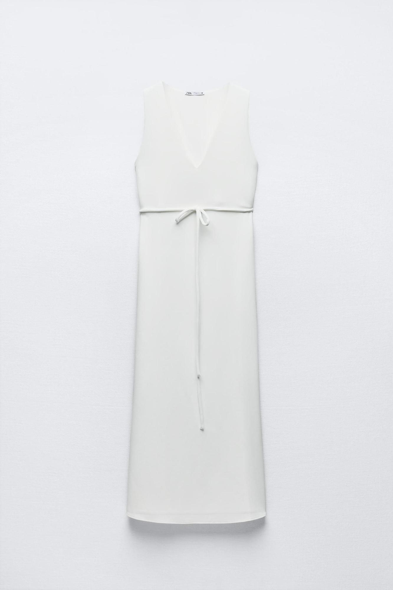 Vestido minimalista de Zara